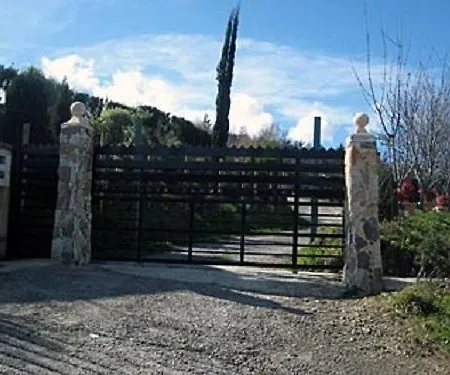 Casa Rural Patxi Errege * Elorrio